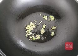 鲜虾菠菜面的做法图解6