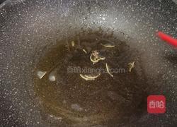 小黄鱼烧豆腐的做法图解4