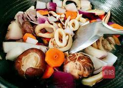 洋葱香菇炒鱿鱼的做法图解10