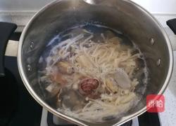 金针菇蛤蜊汤的做法图解9