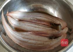 炸大踏板鱼的做法图解3