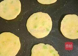 丝瓜鲜虾饼 (宝宝辅食）的做法图解13