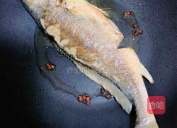 煎烧黄花鱼的做法图解6