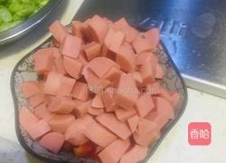 不能没有你（蛋白木耳炒青菜粒火腿肠粒）的做法图解3