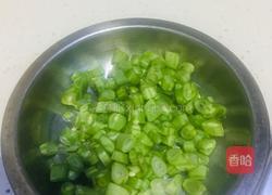 不能没有你（蛋白木耳炒青菜粒火腿肠粒）的做法图解4