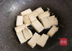 墨鱼丸小油菜豆腐菜的做法图解3