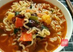 Illustration of how to make mushroom and shrimp noodles 12