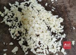 蒜蓉粉丝蒸花甲的做法图解2