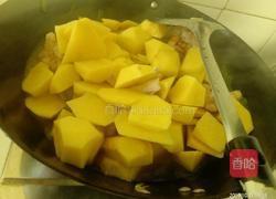 鸡叉骨炖土豆的做法图解7