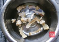 虾仁玉米滋补汤的做法图解4