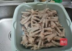 泡椒凤爪的做法图解1
