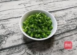 青椒虾皮饼的做法图解2