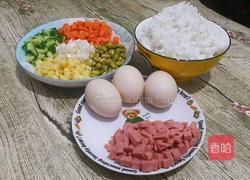 七彩蛋炒米的做法图解1