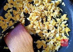 韭菜虾皮鸡蛋锅贴的做法图解4