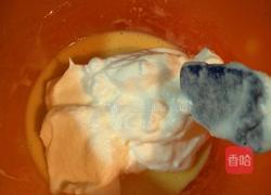 戚风蛋糕的做法图解8