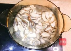 鱿鱼海鲜粥的做法图解9