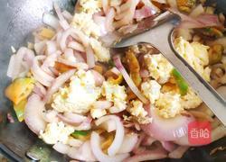 洋葱青椒炒鸡蛋的做法图解6