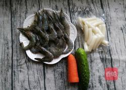 鲜蔬虾球炒年糕的做法图解1