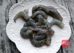 鲜蔬虾球炒年糕的做法图解2