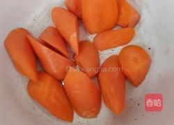 猪蹄黄豆山药汤的做法图解1