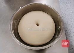 培根虾仁芝士披萨的做法图解1