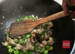 青椒炒田鸡的做法图解10