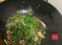 青椒炒田鸡的做法图解12