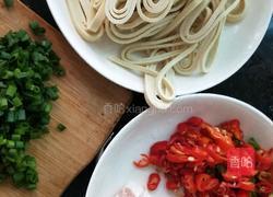 肉炒百页皮的做法图解1