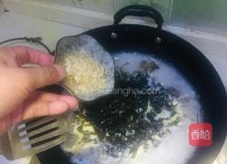 紫菜蛋花汤的做法图解5