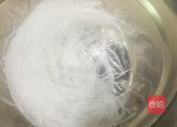 虾仁包菜炒粉丝的做法图解2