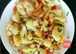 超简单清爽可口好吃的花菜炒肉的做法图解6