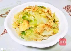圆白菜炒鸡蛋的做法图解1