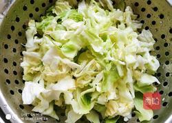 圆白菜炒鸡蛋的做法图解2