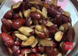 核桃枣泥软糖的做法图解2