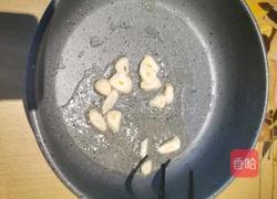 榨菜炒鸡蛋的做法图解4