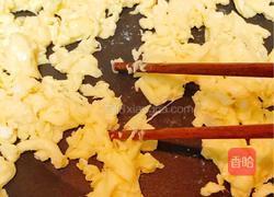 韭菜鸡蛋鲜虾水饺的做法图解3