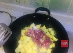 土豆烧牛腩的做法图解6