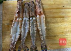 蒜泥粉丝开背竹节虾的做法图解2