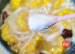 姜枣玉米菌汤的做法图解7