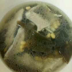 鹅翅海带黄豆汤的做法[图]