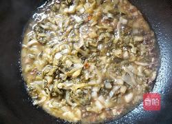 老坛酸菜牛肉碎的做法图解3