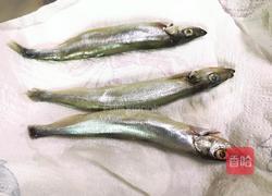 香煎多春鱼的做法图解5