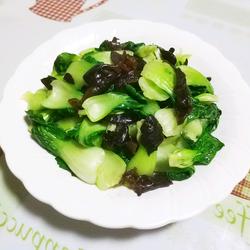 黑木耳炒青菜的做法[图]