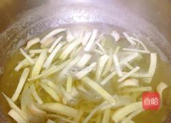 杏鲍菇炒彩椒的做法图解3