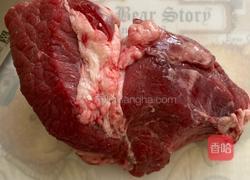 电饭煲卤牛肉粒的做法图解1