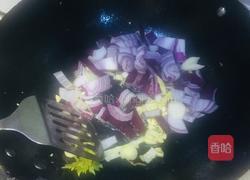西芹洋葱炒鸡蛋的做法图解6