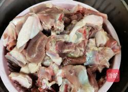 啤酒鸭的做法图解1