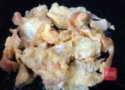 平菇胡萝卜炒鸡蛋的做法图解3