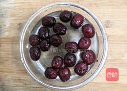 红枣莲藕汤的做法图解2