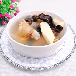 茭白木耳鸡汤的做法[图]